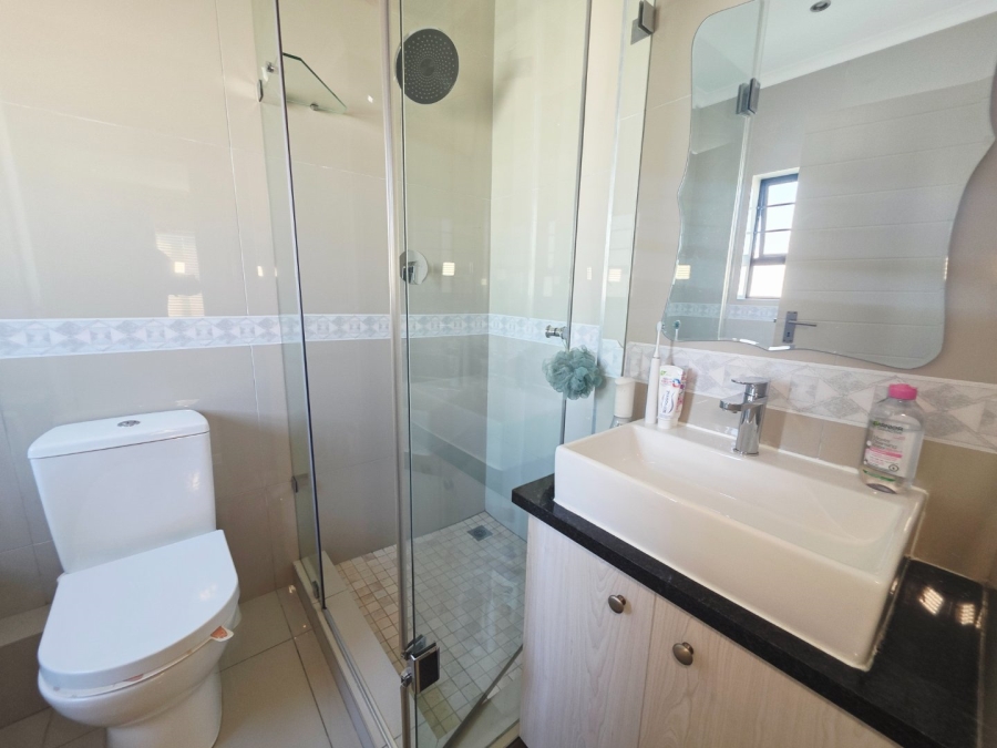 3 Bedroom Property for Sale in Parklands North Western Cape